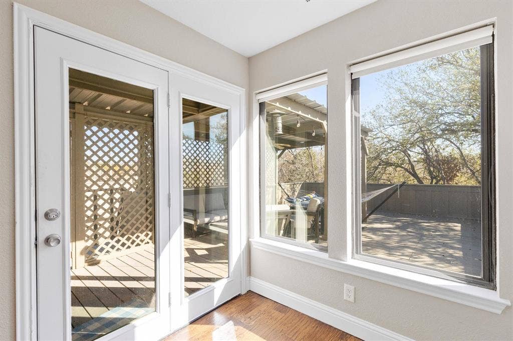 8350 Southmeadow Circle, Dallas, TX 75231