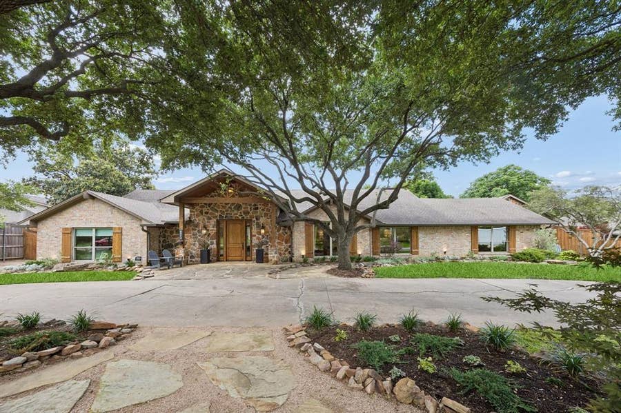 Property photo for 6520 Calais Drive, Dallas, TX