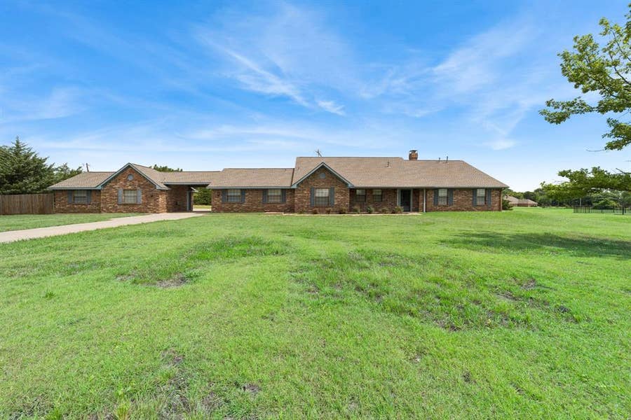 Property photo for 1175 Bloom Street, Lucas, TX