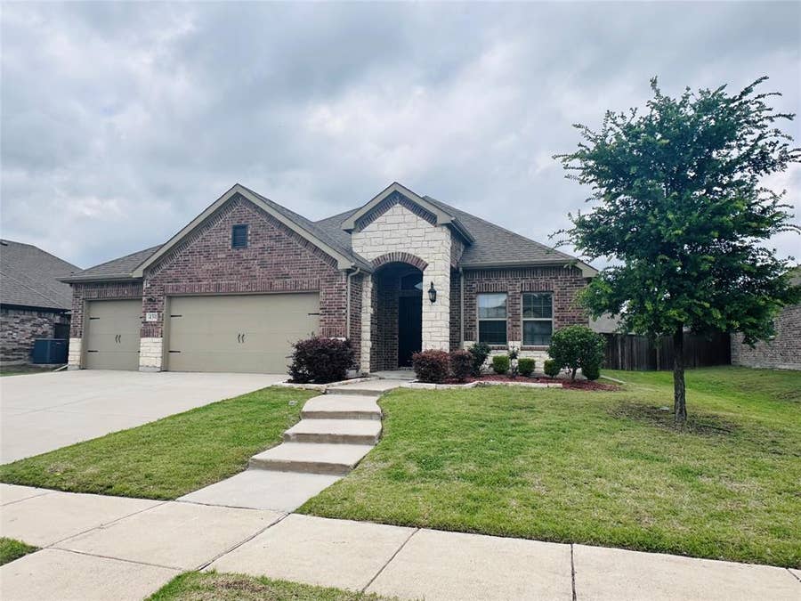 Property photo for 430 Jasmine Drive, Royse City, TX
