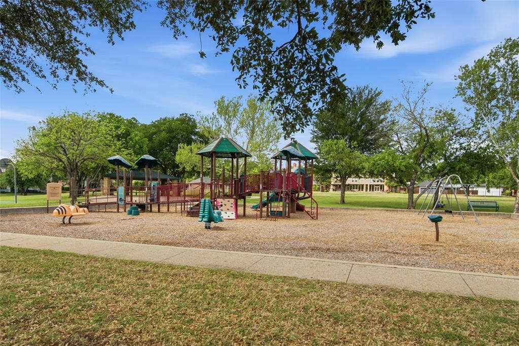 3005 Crooked Stick Drive, Plano, TX 75093 Indian Creek Park