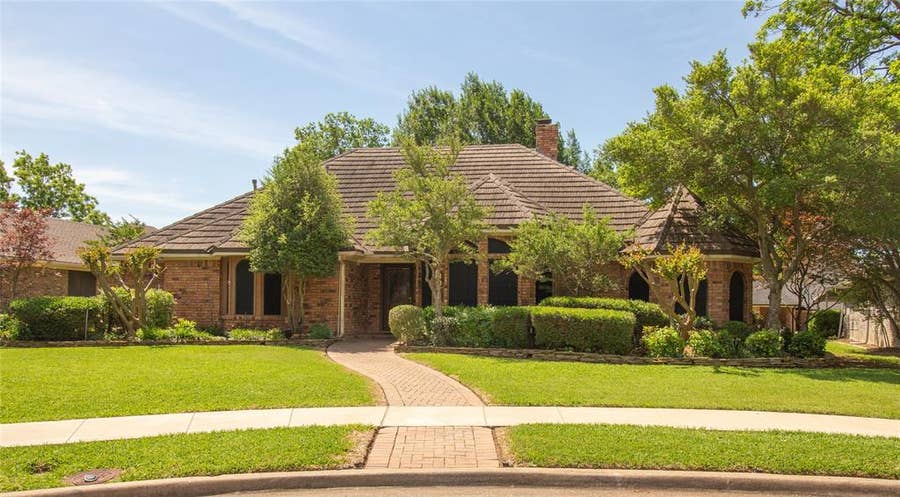 Property photo for 3014 Pecan Ridge Drive, Rowlett, TX