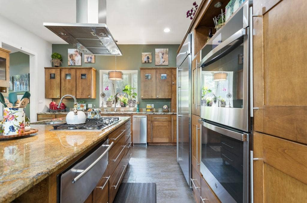 23677 Greenway Drive, Bullard, TX 75757 23677 Greenway Drive, Bullard, TX 75757