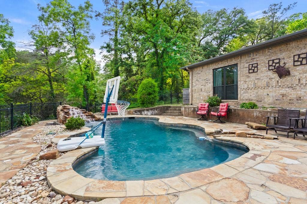 23677 Greenway Drive, Bullard, TX 75757 23677 Greenway Drive, Bullard, TX 75757