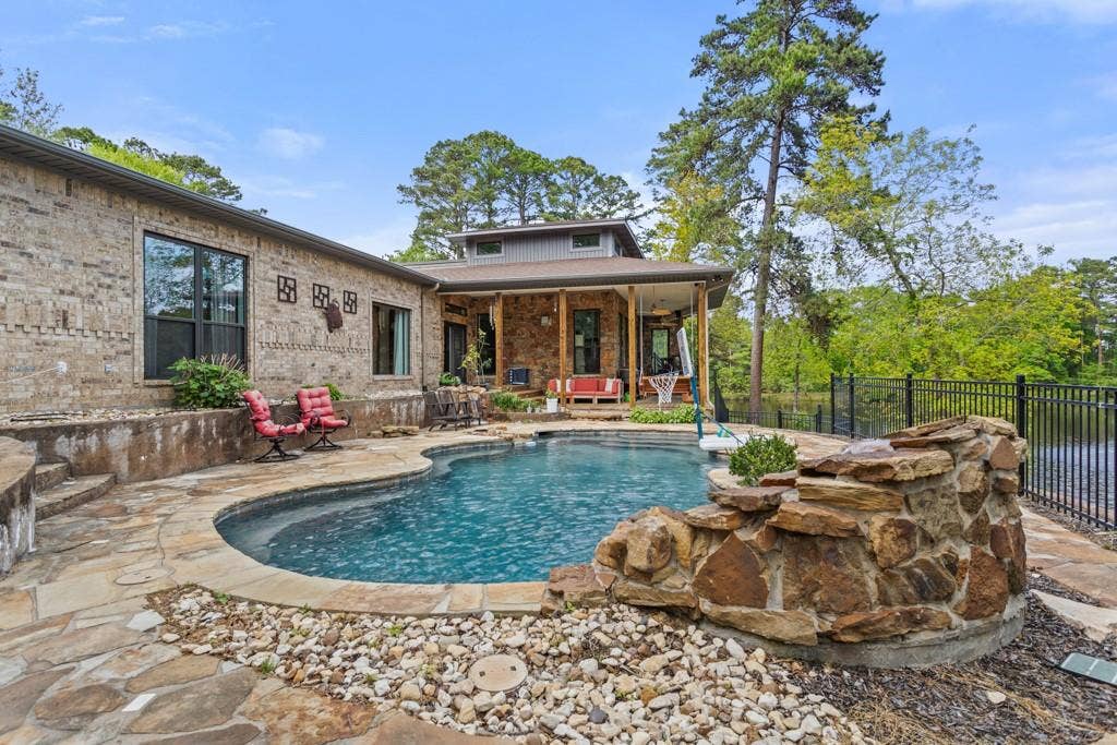23677 Greenway Drive, Bullard, TX 75757 23677 Greenway Drive, Bullard, TX 75757