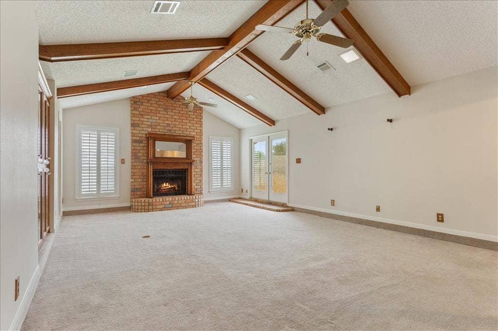 3501 Greenleaf Drive, Waco, TX 76710 Step down to living area