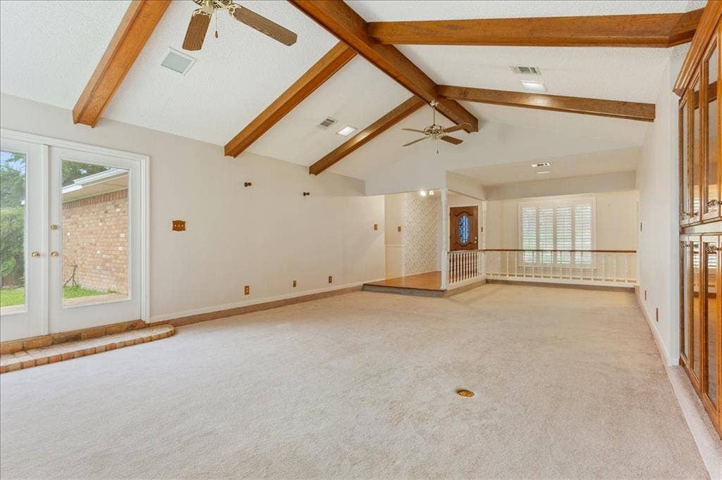 3501 Greenleaf Drive, Waco, TX 76710 Beam ceiling