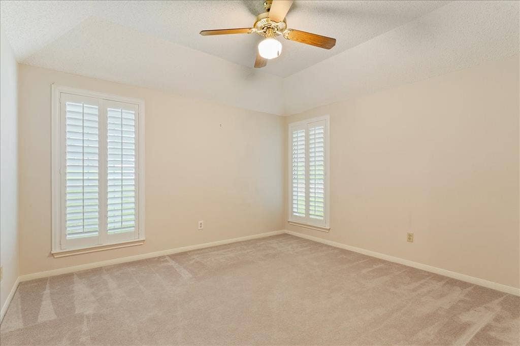 3501 Greenleaf Drive, Waco, TX 76710 Ceiling fans