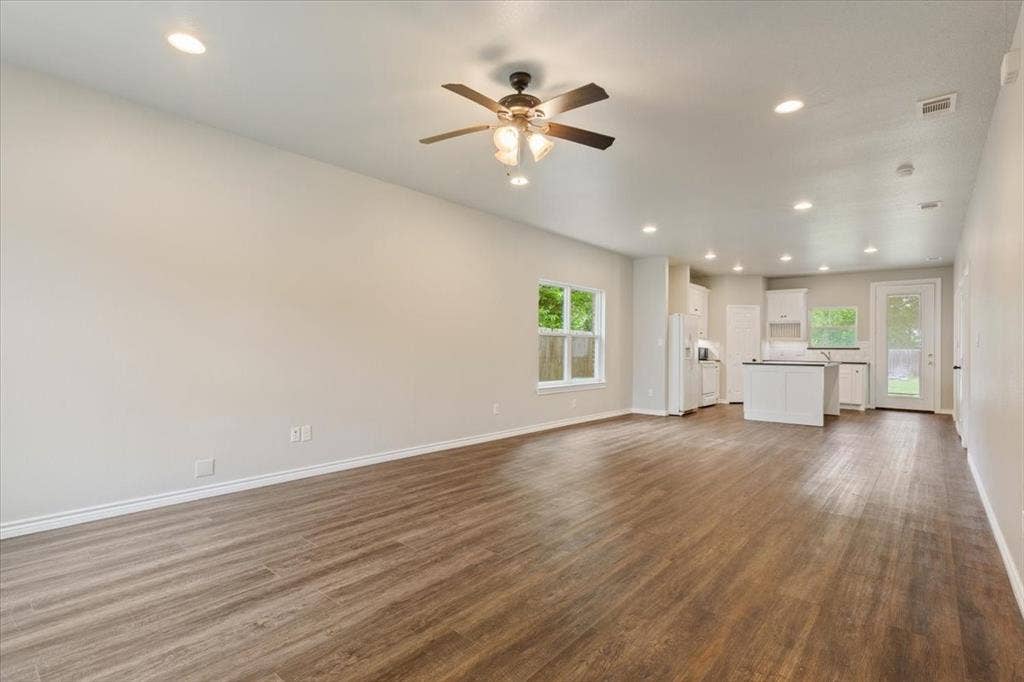 3525 N 24th Street, Waco, TX 76708 3525 N 24th Street, Waco, TX 76708