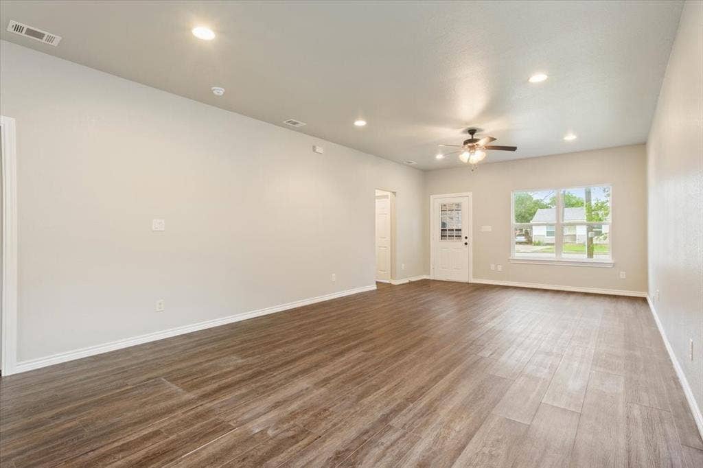 3525 N 24th Street, Waco, TX 76708 3525 N 24th Street, Waco, TX 76708