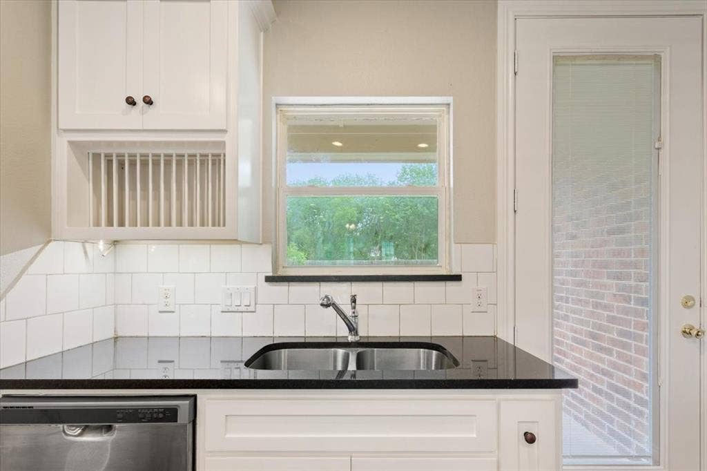 3525 N 24th Street, Waco, TX 76708 3525 N 24th Street, Waco, TX 76708
