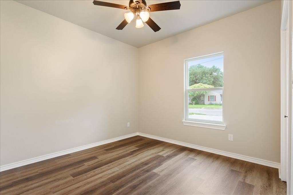 3525 N 24th Street, Waco, TX 76708 3525 N 24th Street, Waco, TX 76708
