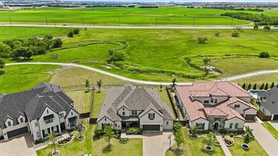 Property photo for 1871 Aberdeen Lane, Prosper, TX
