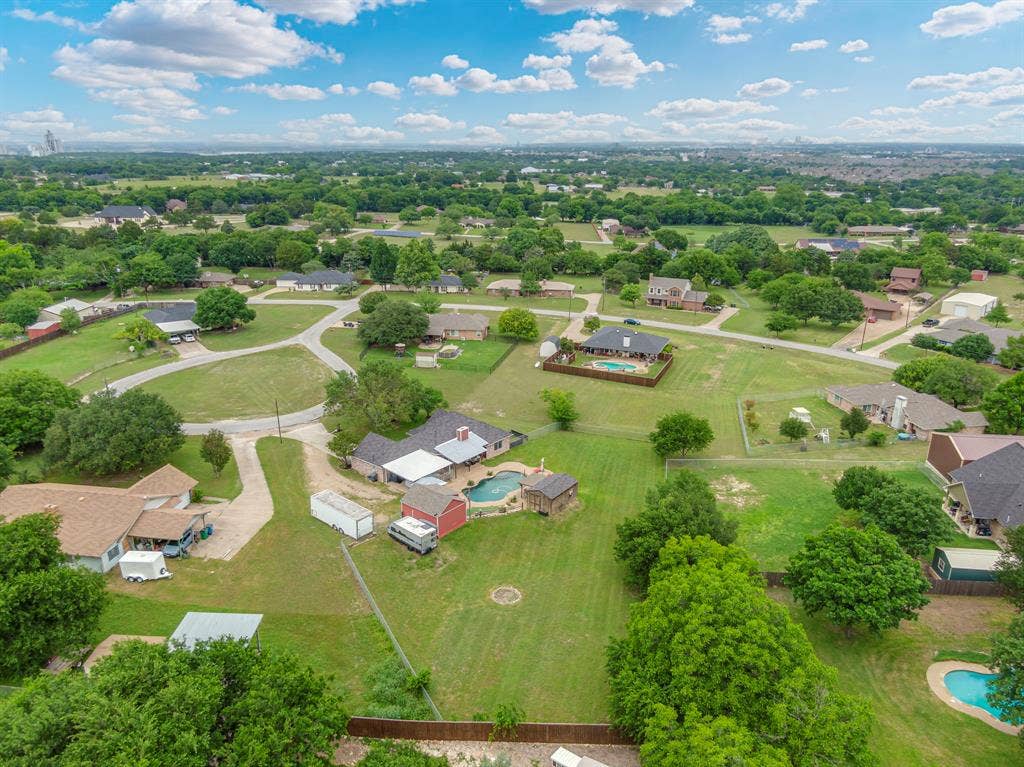 4431 Kings Court, Midlothian, TX 76065 Aerial overview of property