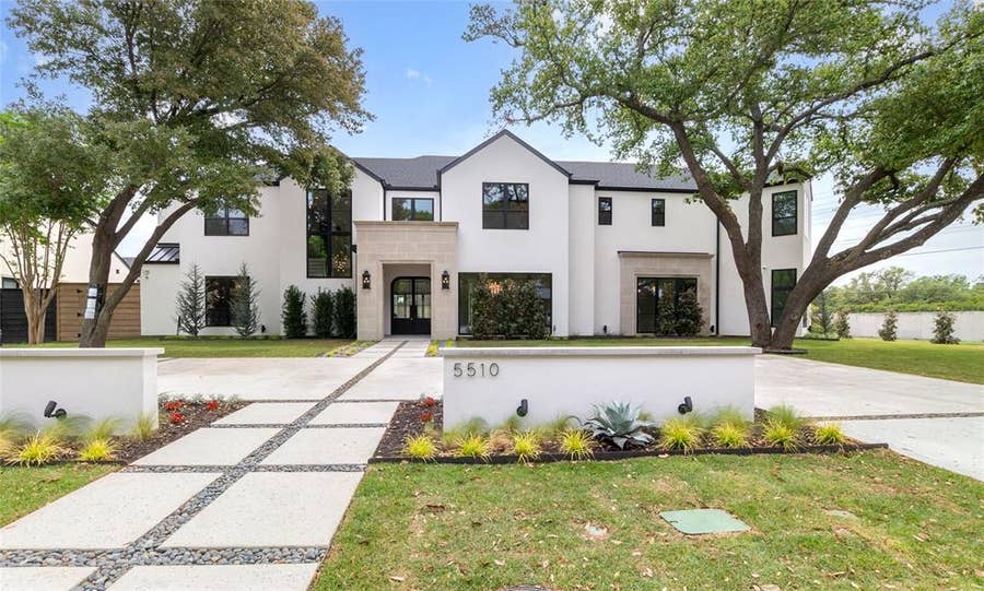 Property photo for 5510 Del Roy Drive, Dallas, TX