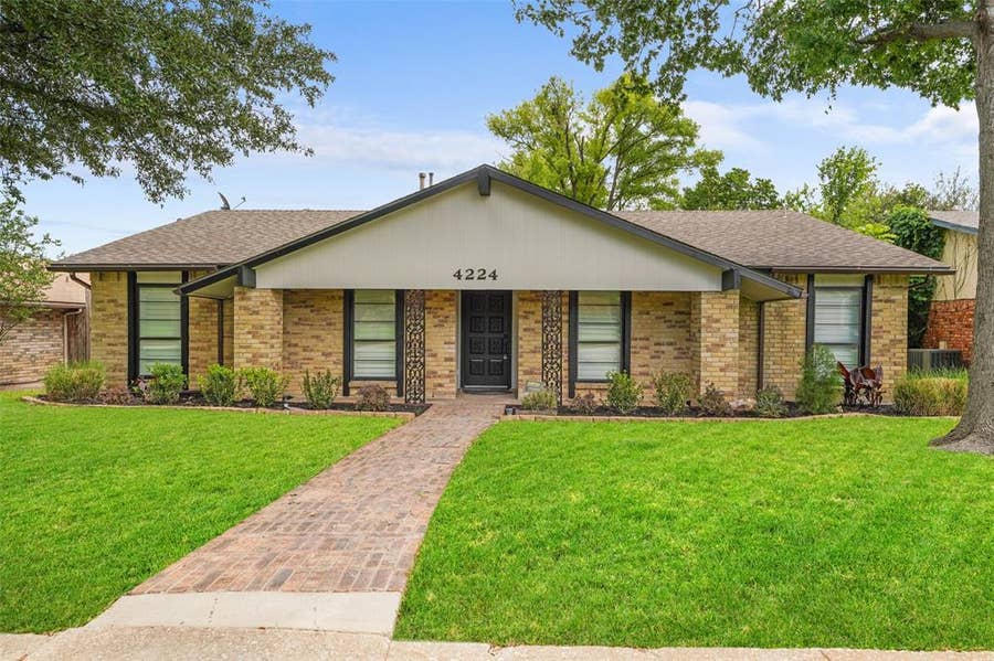 Property photo for 4224 Crestover Drive, Mesquite, TX
