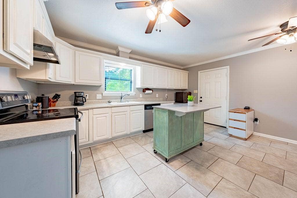128 Hilltop Drive, Trinidad, TX 75163 128 Hilltop Drive, Trinidad, TX 75163