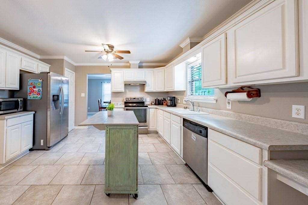 128 Hilltop Drive, Trinidad, TX 75163 128 Hilltop Drive, Trinidad, TX 75163