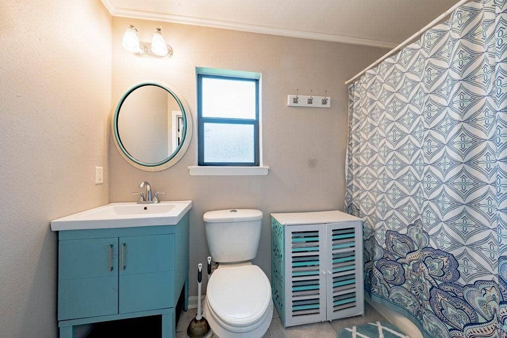 128 Hilltop Drive, Trinidad, TX 75163 128 Hilltop Drive, Trinidad, TX 75163