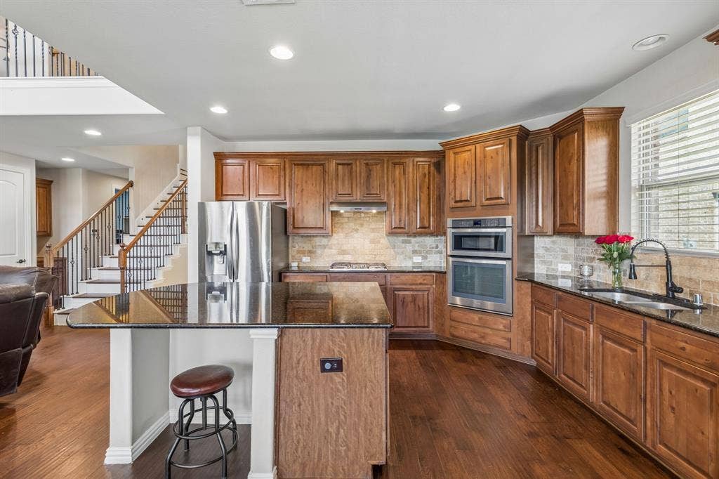 7258 Mirada, Grand Prairie, TX 75054 7258 Mirada, Grand Prairie, TX 75054