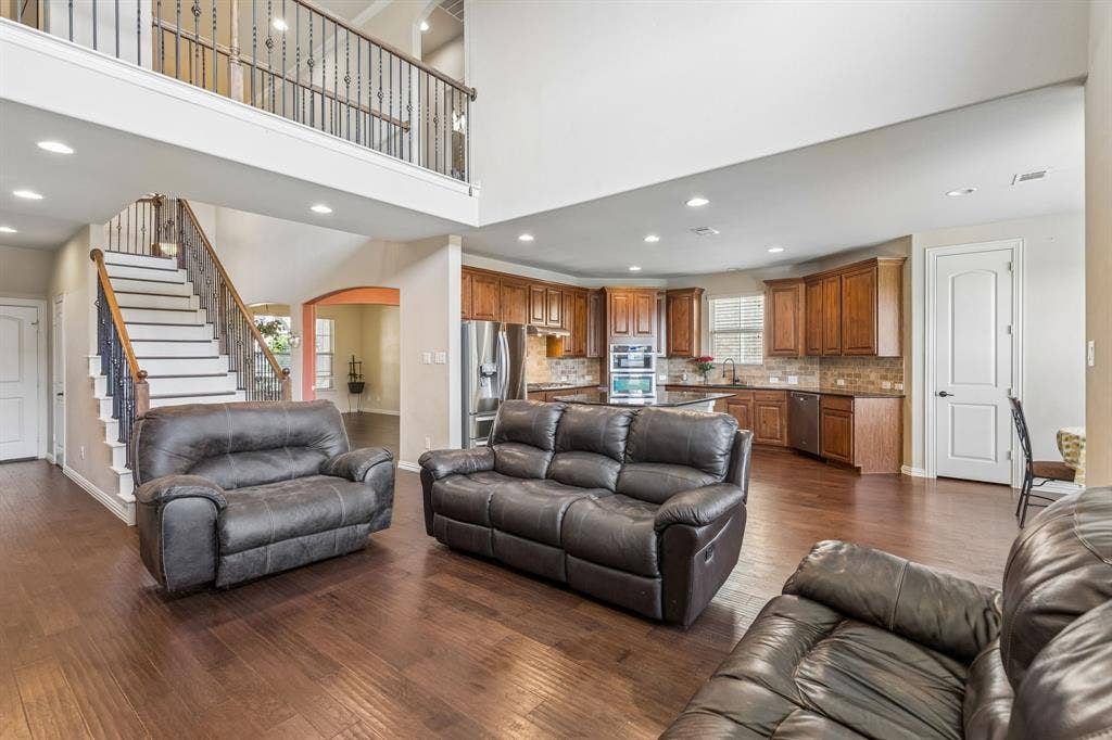 7258 Mirada, Grand Prairie, TX 75054 7258 Mirada, Grand Prairie, TX 75054