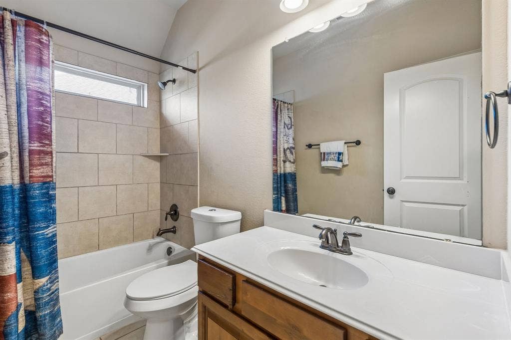 7258 Mirada, Grand Prairie, TX 75054 7258 Mirada, Grand Prairie, TX 75054