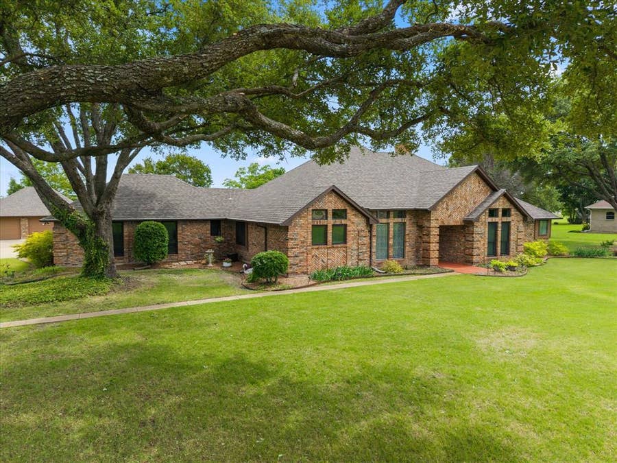 Property photo for 10612 Live Oak Drive, Forney, TX