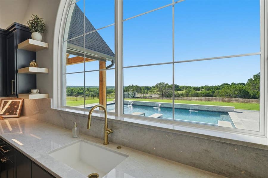Property photo for 3305 Rio Grande Circle, Cresson, TX