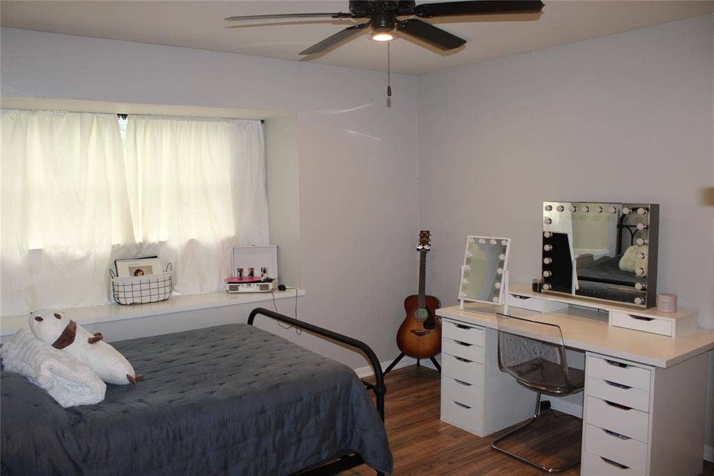 4900 Lake Hurst Drive, Waco, TX 76710 4900 Lake Hurst Drive, Waco, TX 76710