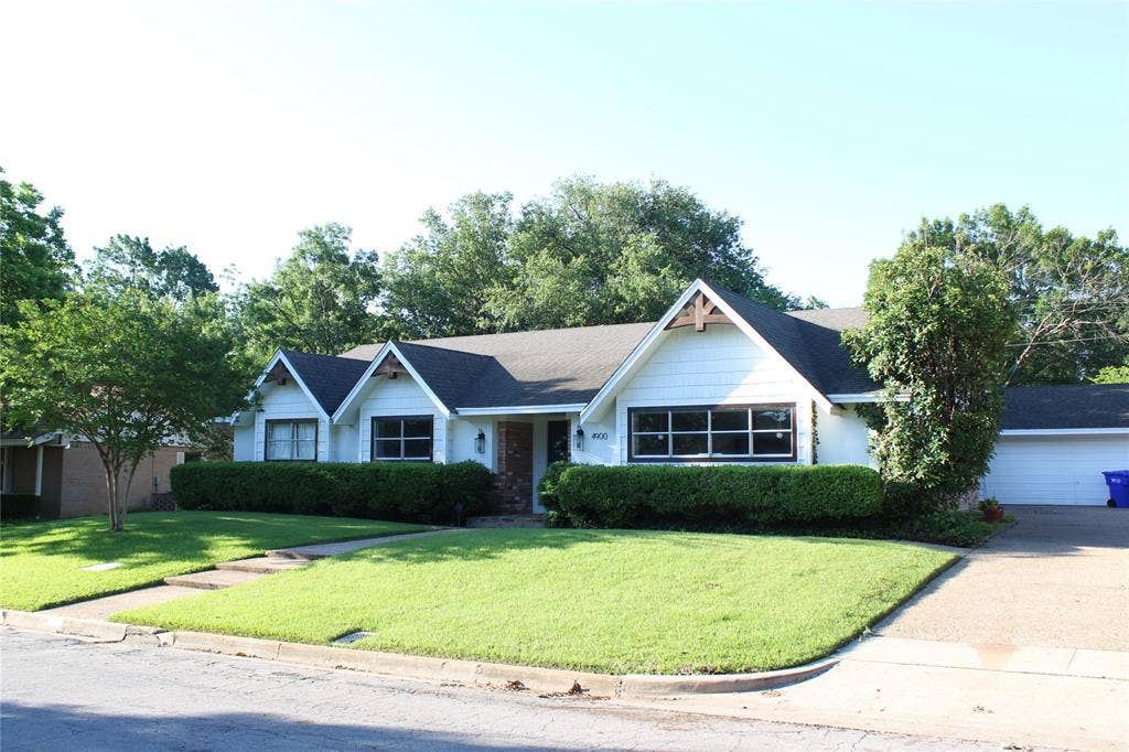 4900 Lake Hurst Drive, Waco, TX 76710 4900 Lake Hurst Drive, Waco, TX 76710
