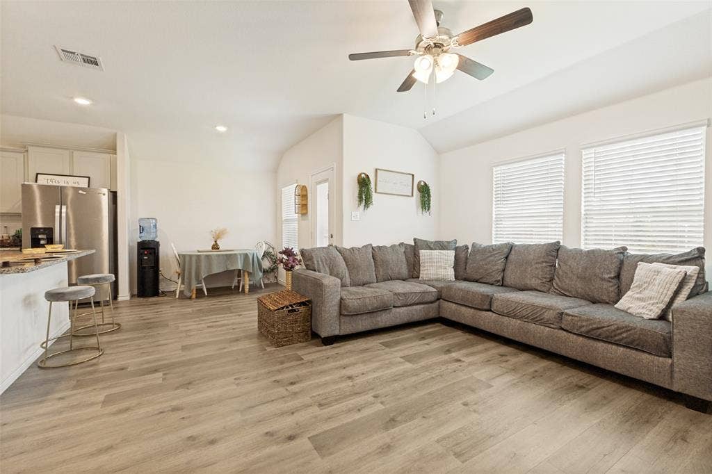 756 Daybreak Lane, Lavon, TX 75166 756 Daybreak Lane, Lavon, TX 75166