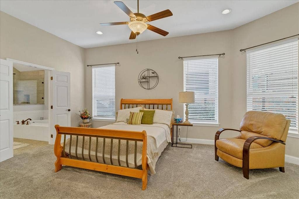 3300 Fountain Way, Granbury, TX 76049 3300 Fountain Way, Granbury, TX 76049