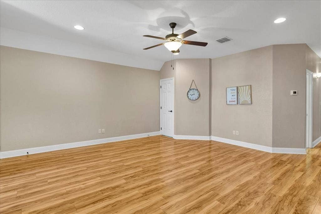 3300 Fountain Way, Granbury, TX 76049 3300 Fountain Way, Granbury, TX 76049