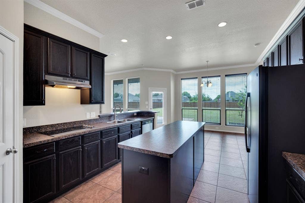 100 Windsor Circle, Waxahachie, TX 75165 100 Windsor Circle, Waxahachie, TX 75165