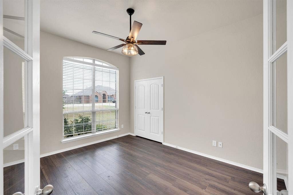 100 Windsor Circle, Waxahachie, TX 75165 100 Windsor Circle, Waxahachie, TX 75165