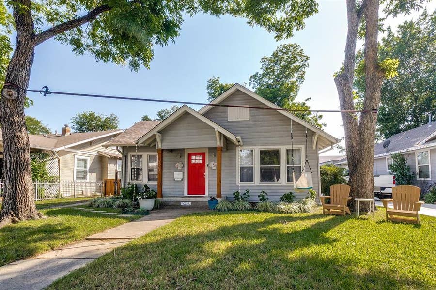 Property photo for 1023 Mount Auburn Avenue, Dallas, TX
