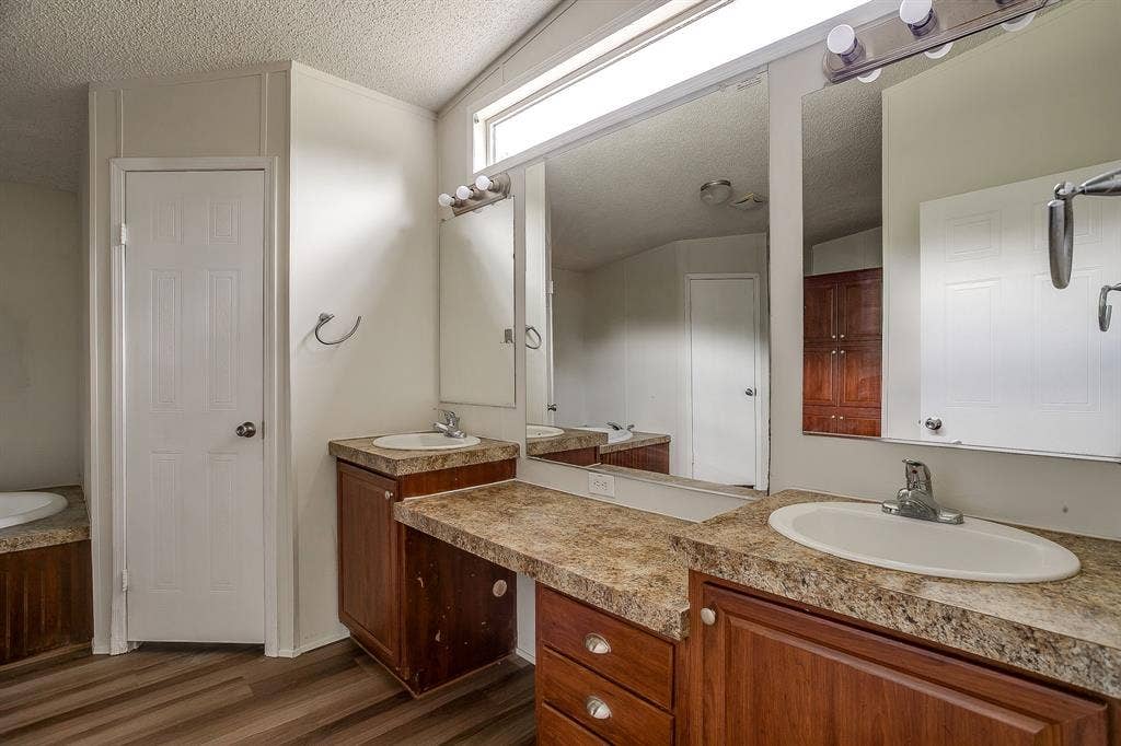 428 Brazos Mountain Drive, Weatherford, TX 76087 428 Brazos Mountain Drive, Weatherford, TX 76087