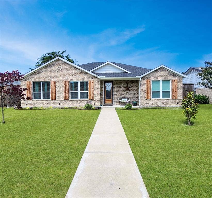 Property photo for 4742 Snow Drive, Mesquite, TX