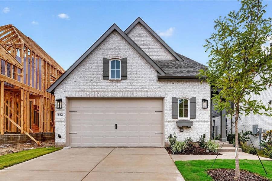 Property photo for 832 Stone Grove Road, Lavon, TX