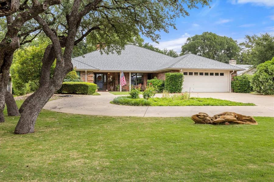 Property photo for 3808 Fairway Drive, Granbury, TX