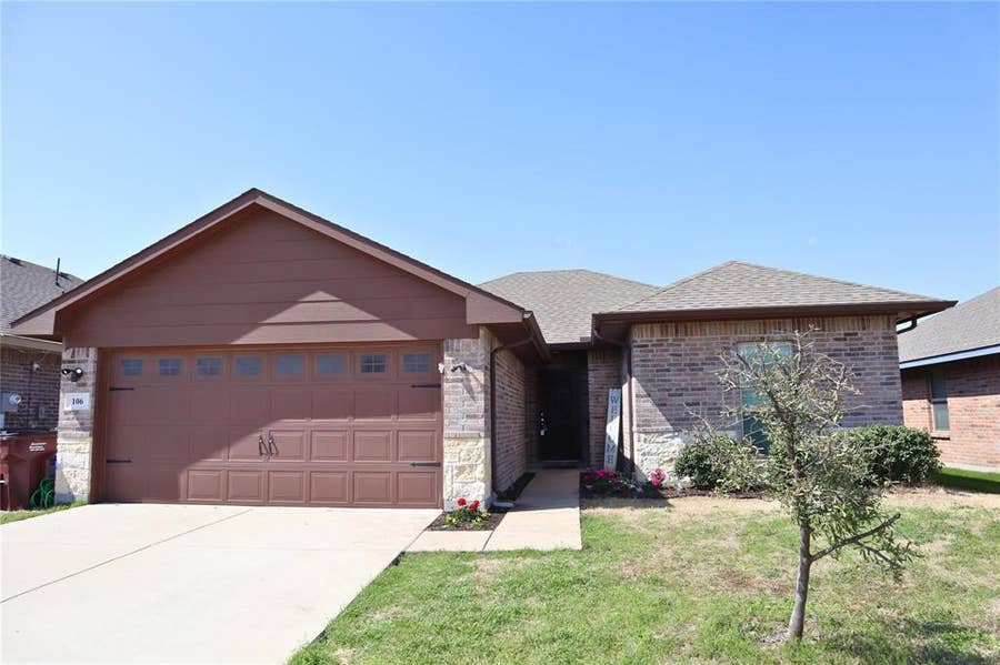 Property photo for 106 Cornell Avenue, Farmersville, TX