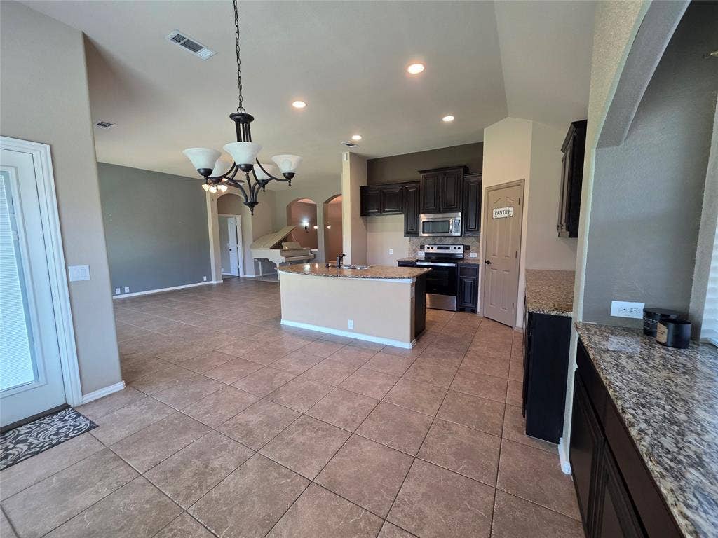 6602 Morning Dew Drive, Midlothian, TX 76065 6602 Morning Dew Drive, Midlothian, TX 76065