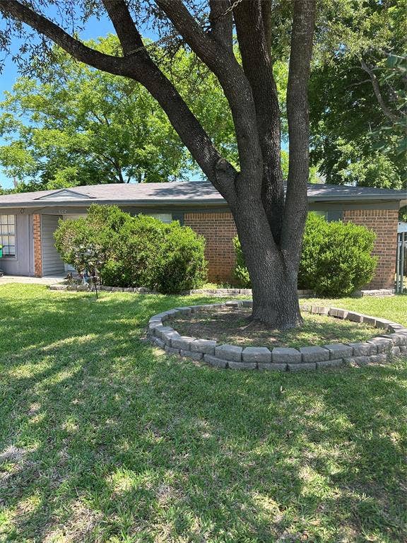 Property photo for 602 W Karnes, Robinson, TX