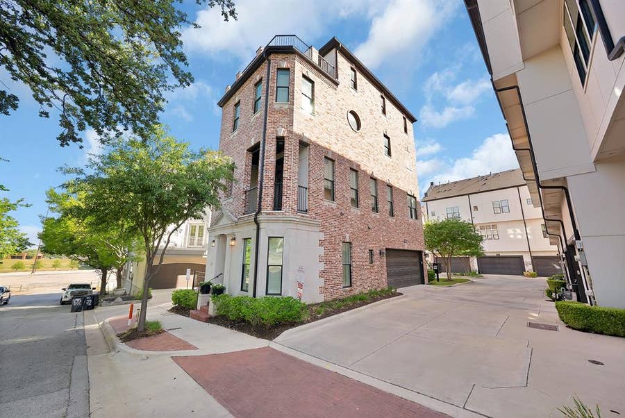 Property photo for 406 Mills Street, Fort Worth, TX