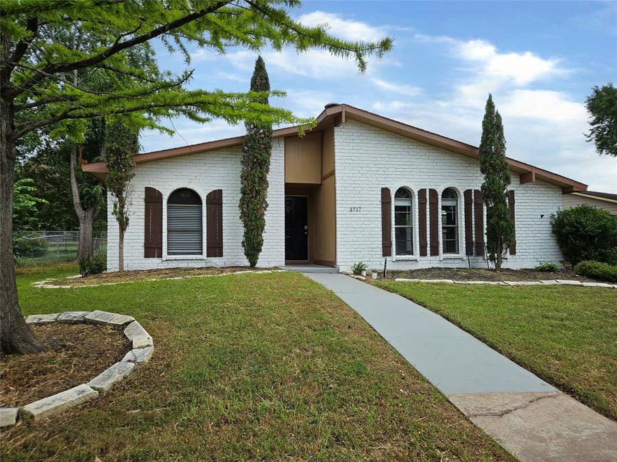 Property photo for 3717 Red Oak Drive, Garland, TX