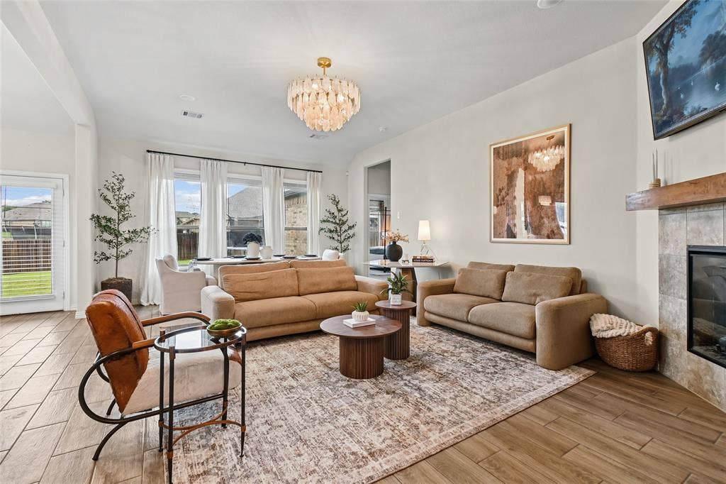 2532 Bunker Hill Drive, Burleson, TX 76028 2532 Bunker Hill Drive, Burleson, TX 76028