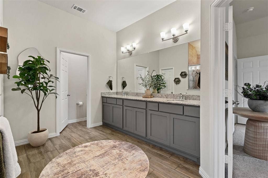 2532 Bunker Hill Drive, Burleson, TX 76028 2532 Bunker Hill Drive, Burleson, TX 76028