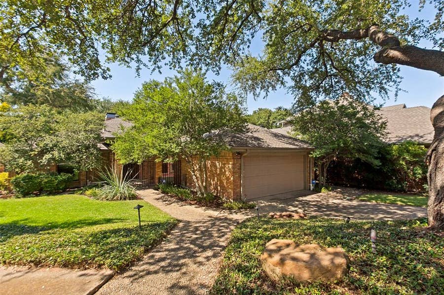 Property photo for 14913 Oaks North Drive, Addison, TX
