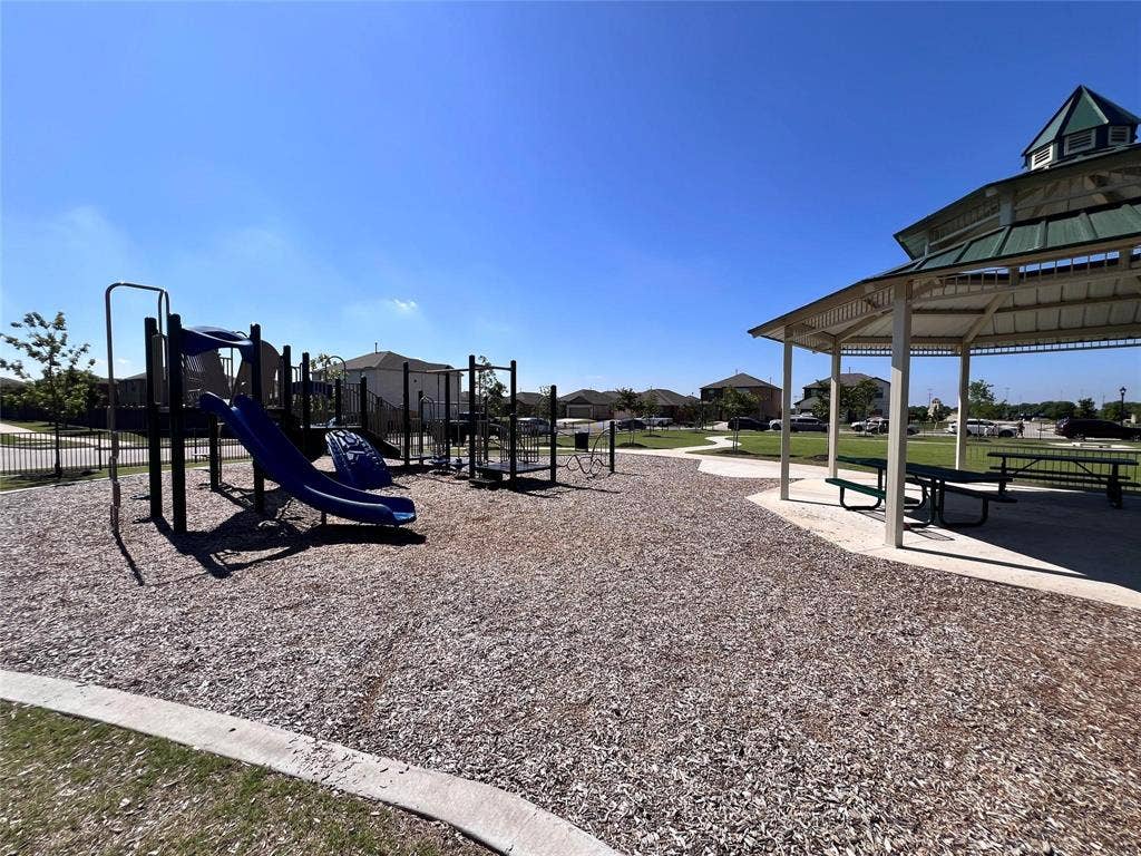 2113 Emma Court, Anna, TX 75409 Community Playground