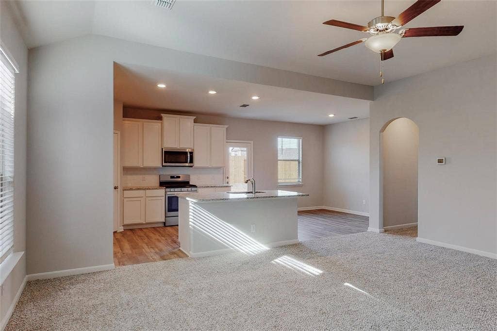 2113 Emma Court, Anna, TX 75409 Living Room